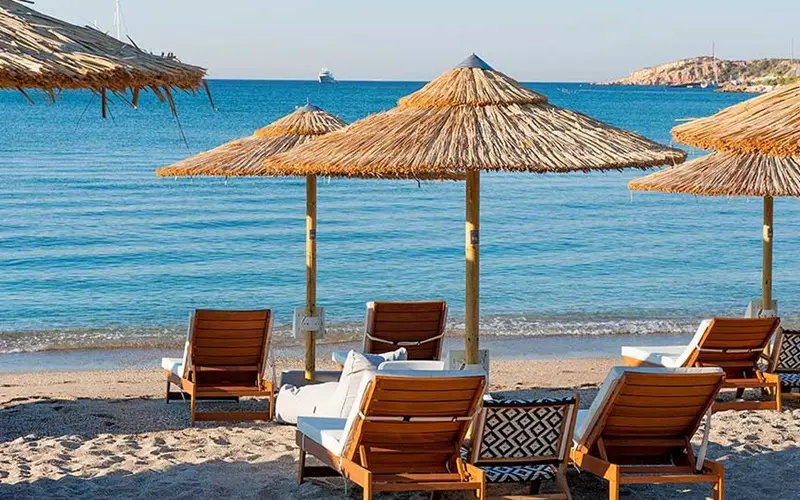 Vouliagmeni Beach (Akti)